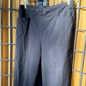 Chico’s Navy Pull On Capri Pants Size 1 Elastic Waist